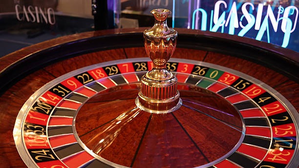 lentera4d login Lucky Twins live-dealer table on mobile phone